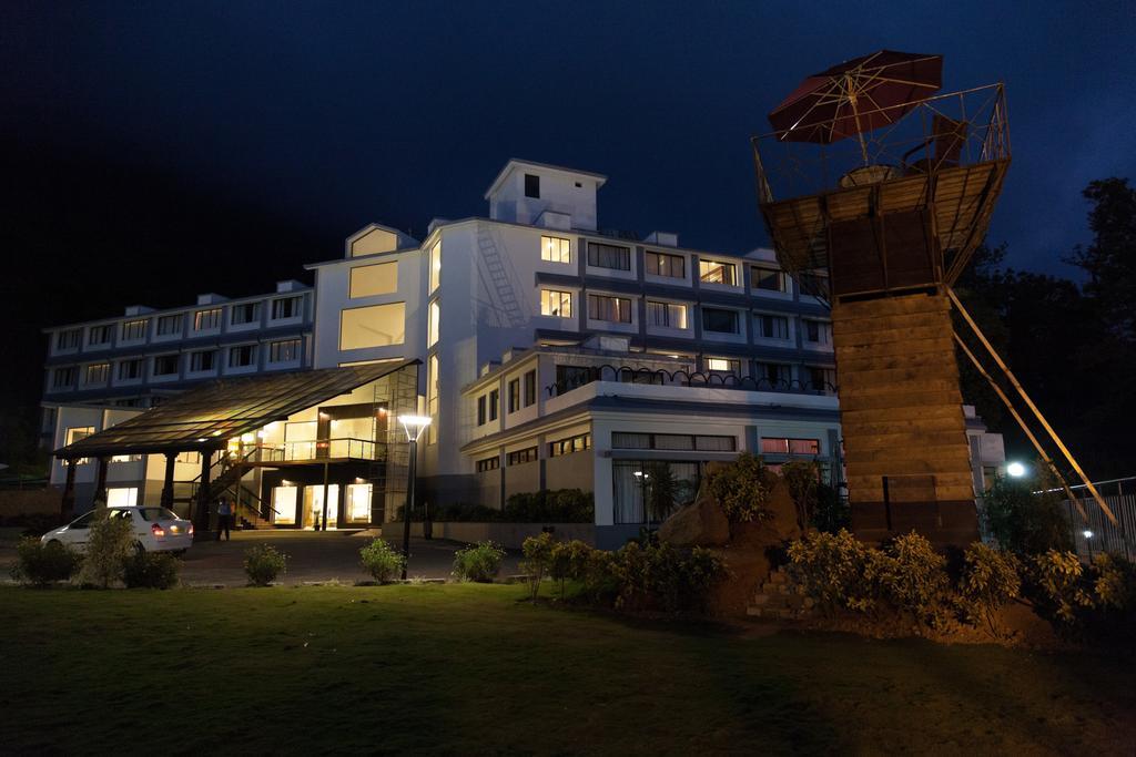 Sterling Munnar Hotel Exterior photo