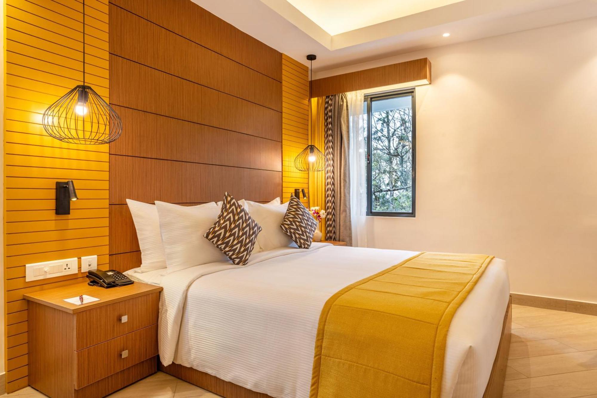 Sterling Munnar Hotel Exterior photo