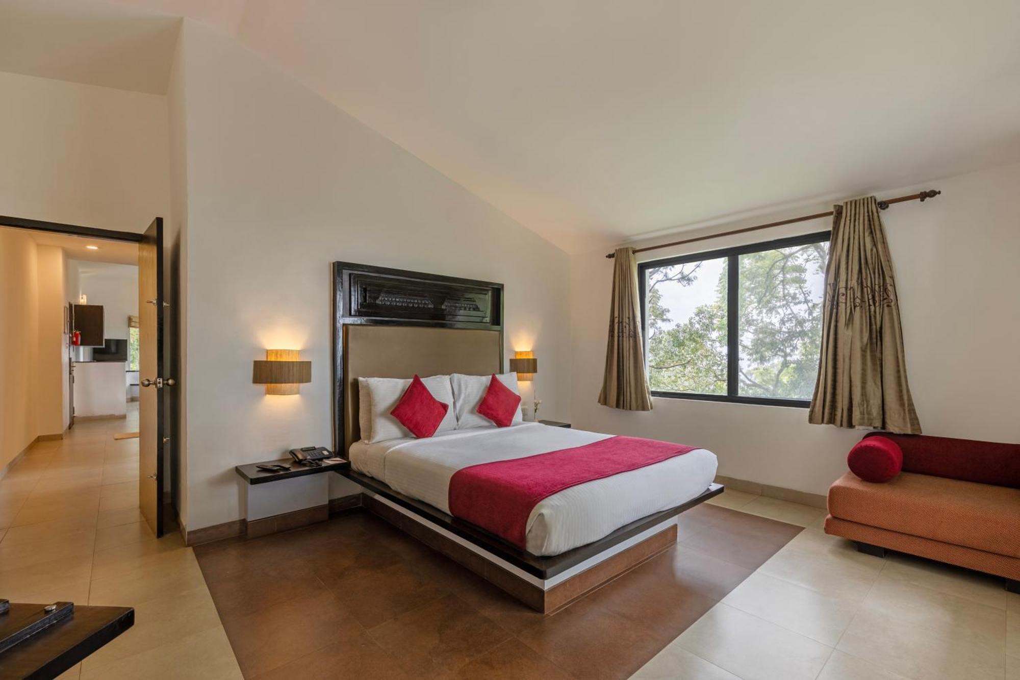 Sterling Munnar Hotel Exterior photo