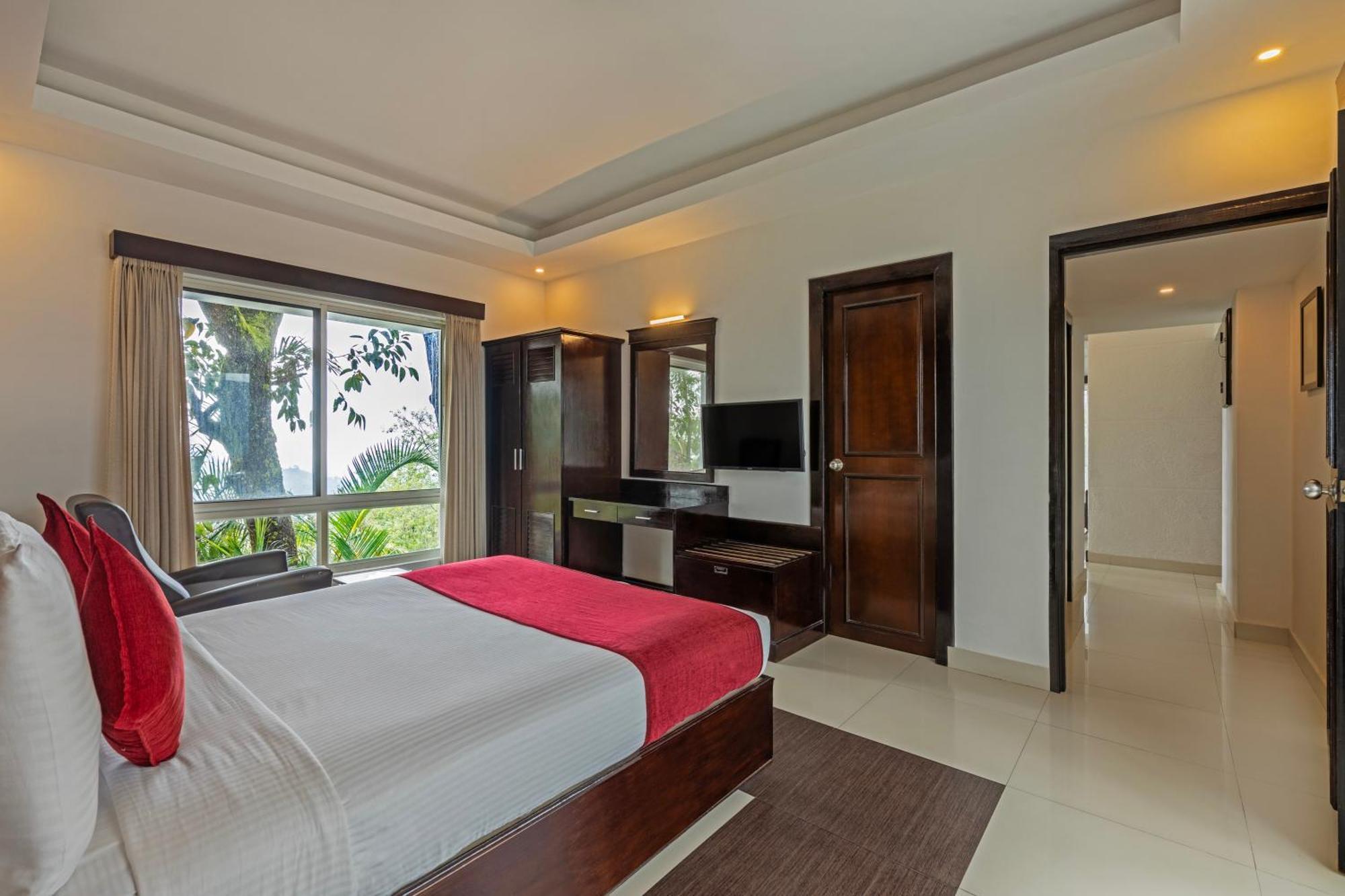 Sterling Munnar Hotel Exterior photo